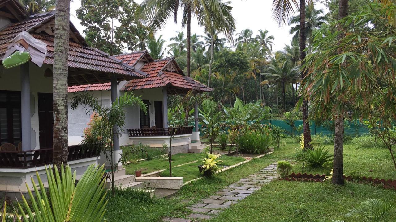 Divine Bliss Beach Resort Varkala Bagian luar foto